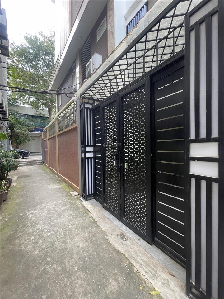 Chính chủ bán nhà hoàng cầu  65m2 4 tầng  khu phân lô  đường ngõ rất đẹp