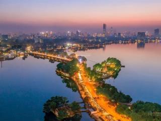 Chính chủ bán nhà mặt hồ tây 55m²  4 tầng  lô góc 3 mặt thoáng.