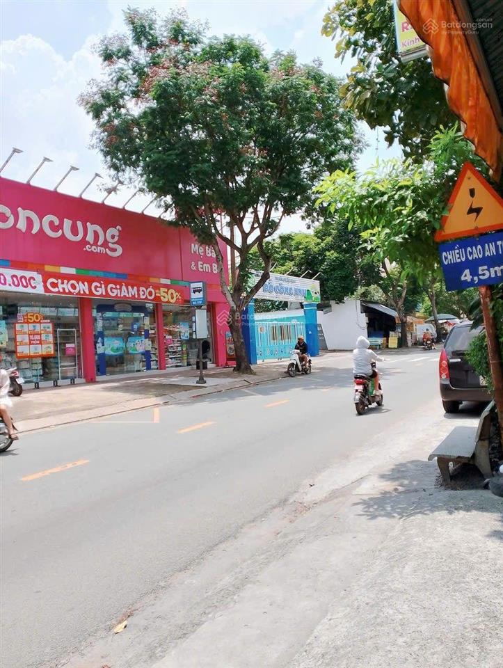 Cho thuê phòng trọ có cửa sổ. gần cầu vượt linh xuân. go dĩ an.
