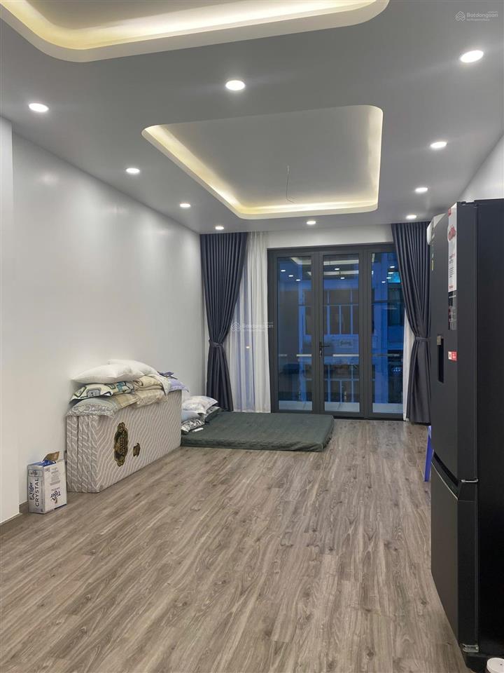 Nhà mặt tiền huỳnh văn bánh, phú nhuận
