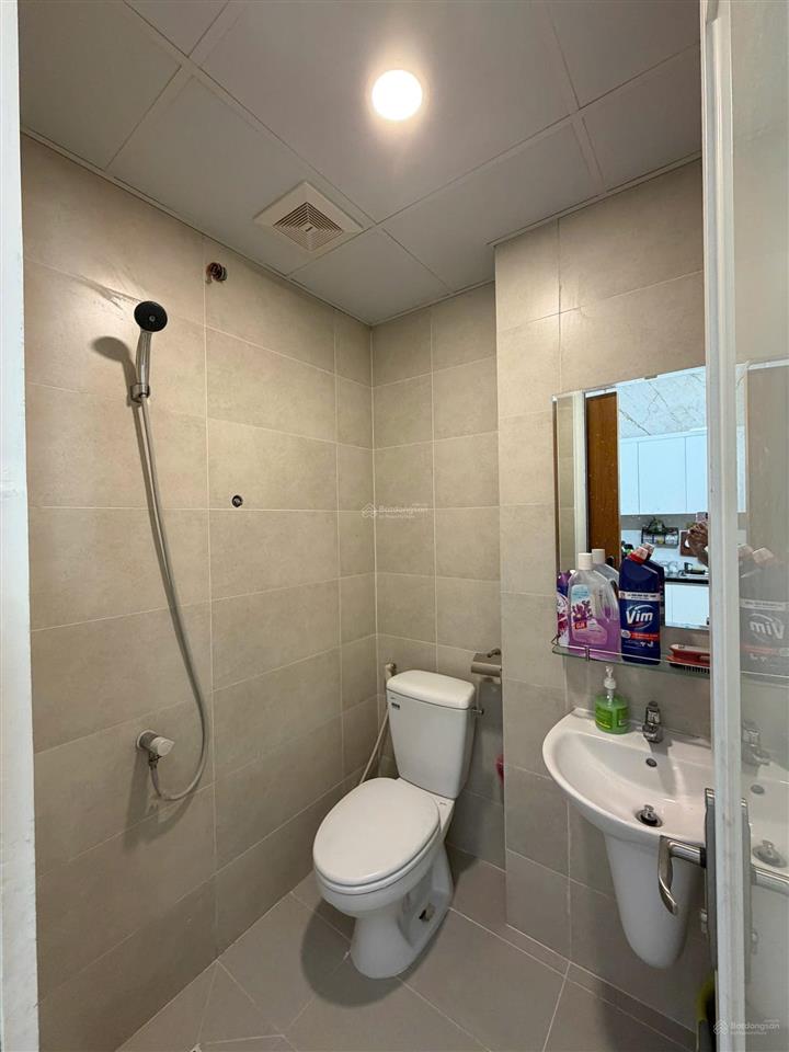 Cho thuê căn hộ 2 phòng ngủ, full nội thất, chung cư sài gòn intela, bình chánh giá tốt