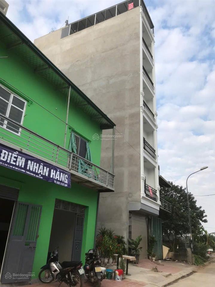 Cho thuê nhà nguyên căn 6t và 1 tum, thang máy nhập