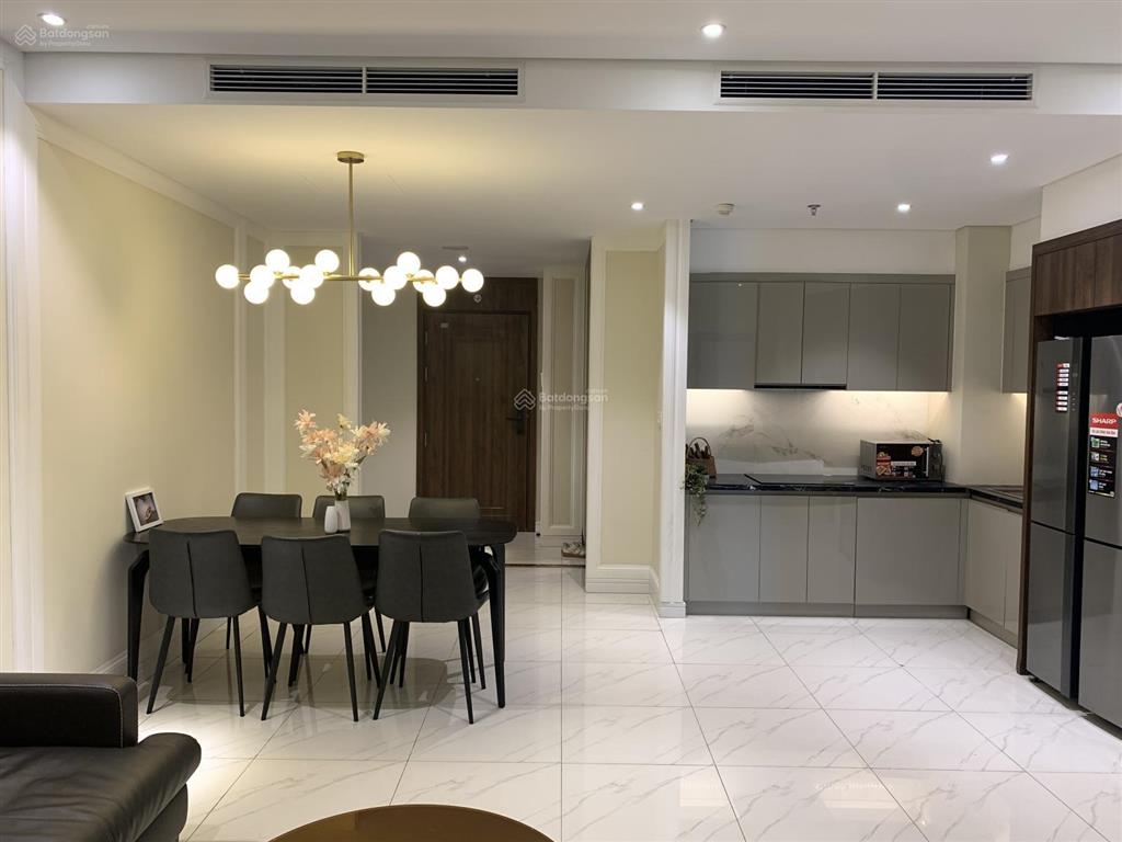 Bán căn 3pn rẻ nhất king palace 105m2 giá 9,8 tỷ