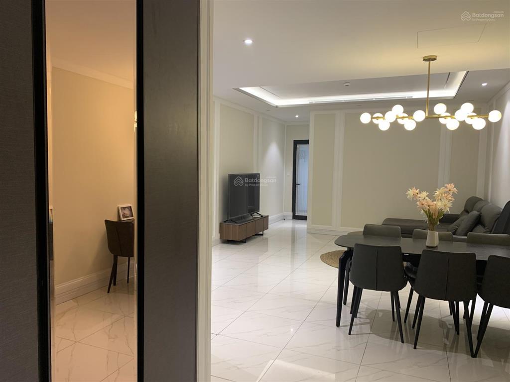Bán căn 3pn rẻ nhất king palace 105m2 giá 9,8 tỷ