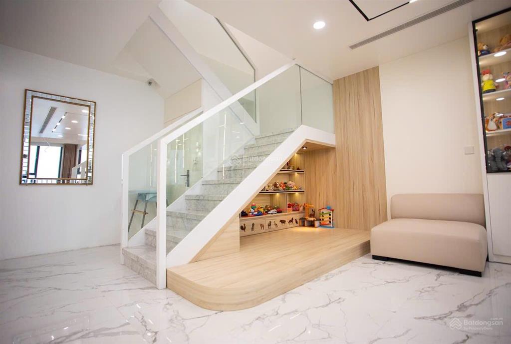 Cực hiếm bán penthouse siêu vip tại king palace 188m2 giá chỉ 17 tỷ có thương lượng