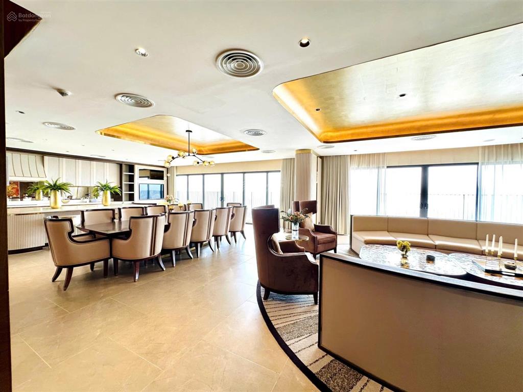 Siêu hiếm căn penthouse vị trí đẹp kosmo tây hồ diện tích hơn 500m² full nội thất siêu sang