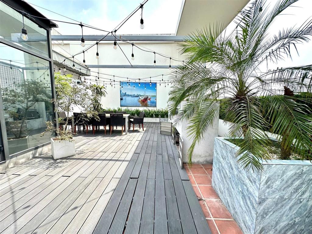 Siêu hiếm căn penthouse vị trí đẹp kosmo tây hồ diện tích hơn 500m² full nội thất siêu sang