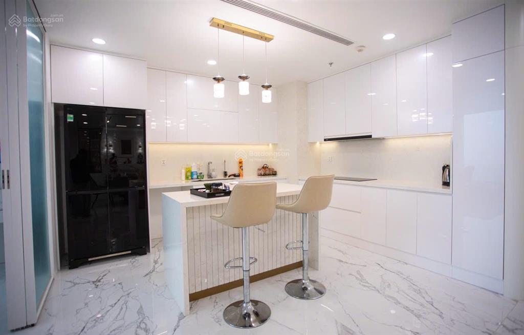 Cực hiếm bán penthouse siêu vip hàng xóm masterise cao xà lá 188m2 giá chỉ 16,x tỷ có thương lượng