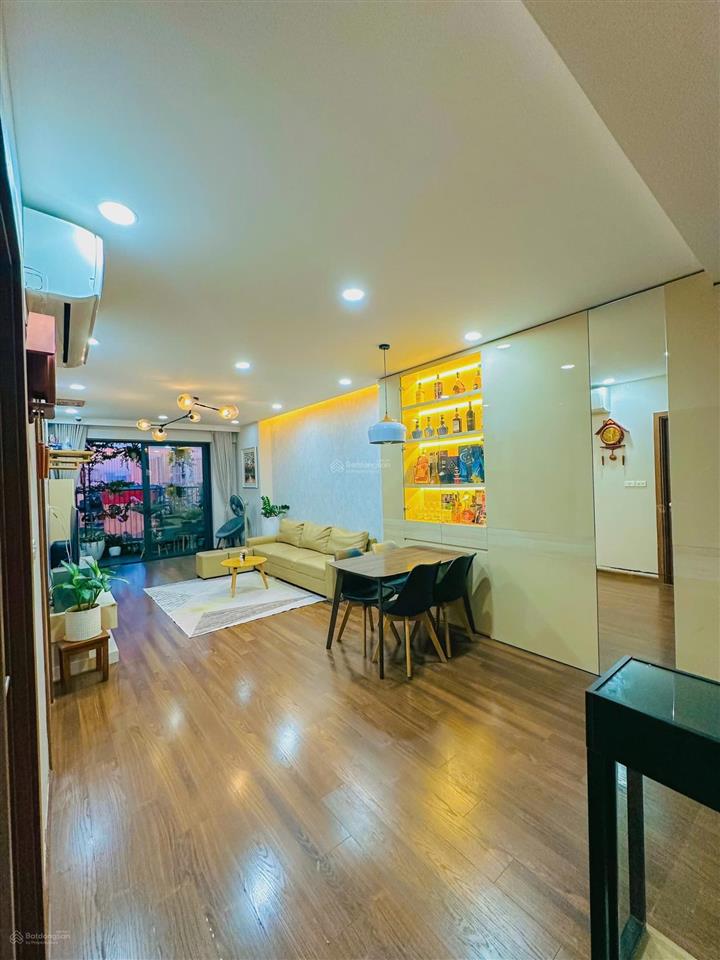 Căn hộ đang bán giá tốt tại five star số 2 kim giang