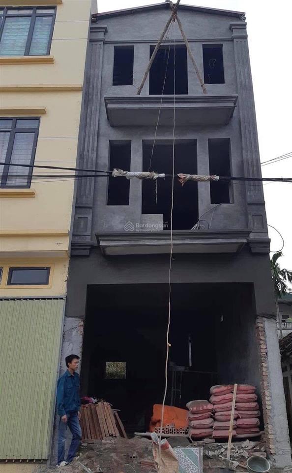 Bán nhà riêng tại yên bệ, 5,85 tỷ, 62 m2, ô tô đỗ cửa, đường nhựa, sổ đỏ 50 m2, nhà cao 3 tầng