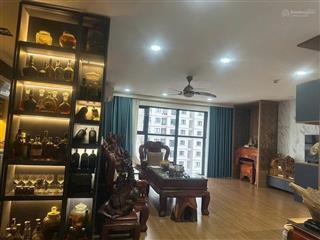 Chính chủ bán chung cư iris 30 trần hữu dực, 140m2, đầy đủ nội thất xịn, giá nhỉnh 11 tỷ bao phí.