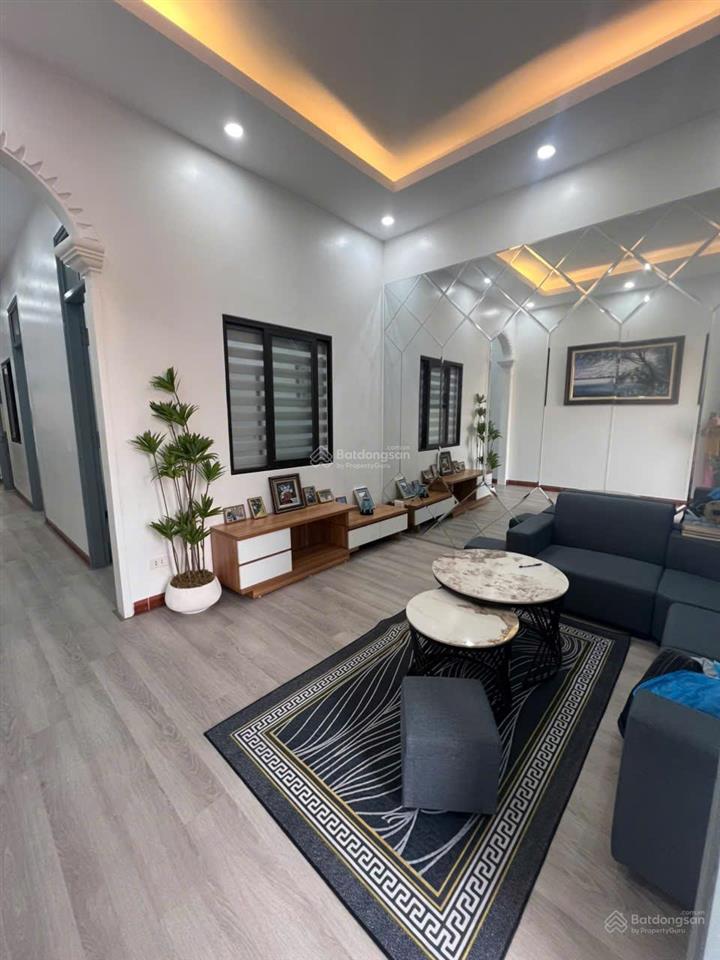 Chính chủ bán căn hộ ngõ 120 trần bình, sd 80m2, 3 ngủ, 2vs, full nội thất mới, sẵn sổ đỏ giá 4,5tỷ