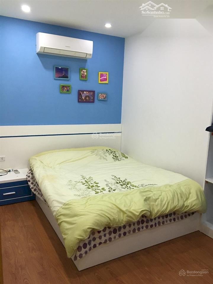 Chính chủ bán căn hộ tập thể ngõ 81 trần cung 3 phòng ngủ đủ đồ giá 2.89 tỷ