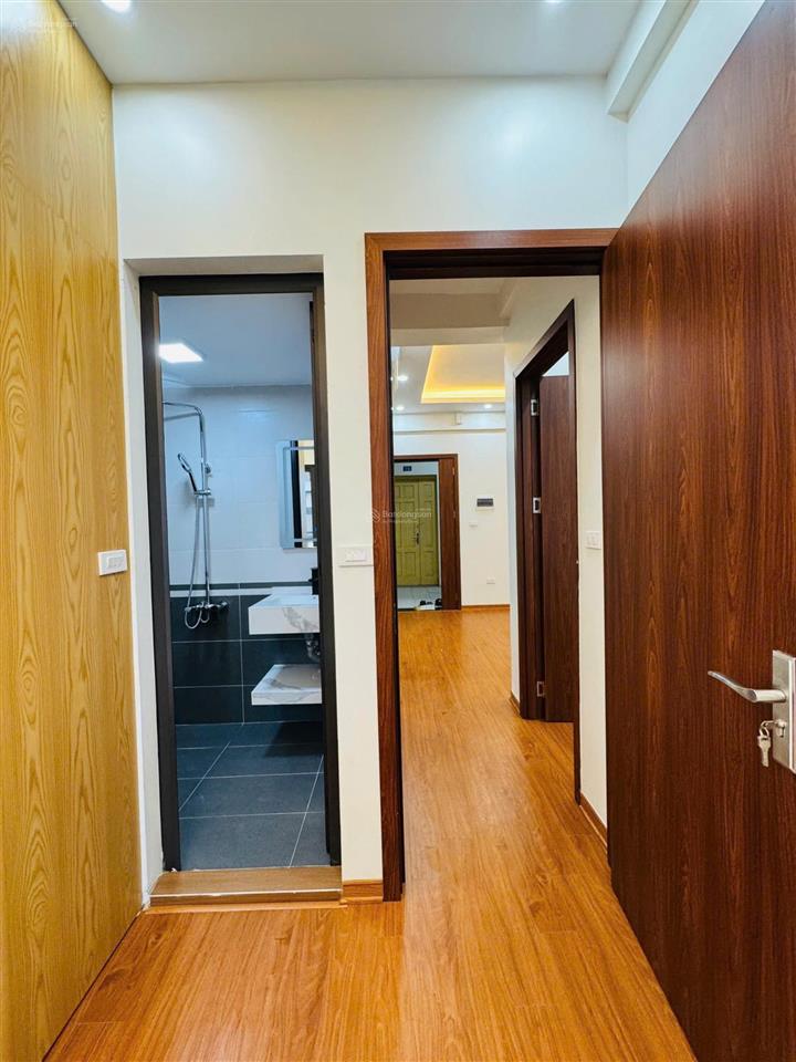 Bán chcc làng quốc tế thăng long trần đăng ninh gần hđ báo chí, dt 74m 2pn full nội thất