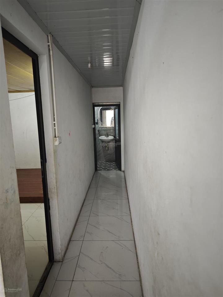 Bán nhà 46m2 bình đà oto đỗ vị trí trung tâm sát đại đô thị vin, chỉ 4.x tỷ