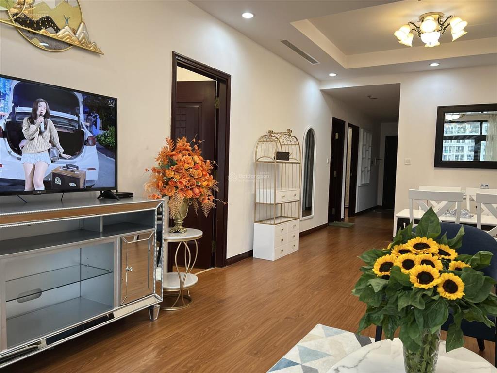 Bán chung cư royal city 3 phòng ngủ giá rẻ chỉ 12xtr/m2 full nội thất