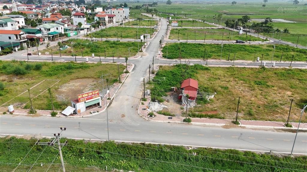 Đất đấu giá đỗ động 92m2 mặt tiền 6m sát olympic phân khu d giá 8, x tỷ