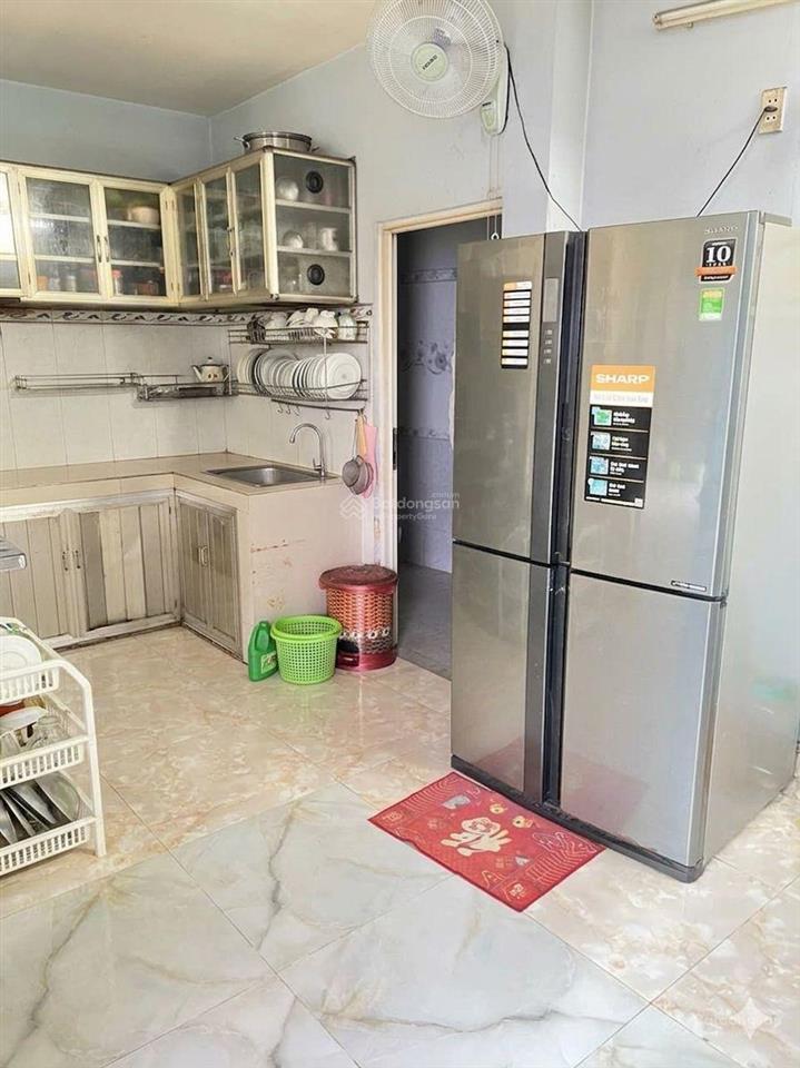 Nhà 60.5m2 3pn có lửng cách hẻm ô tô 10m gần cầu vượt gò dưa. 3.15 tỷ giá quá tốt