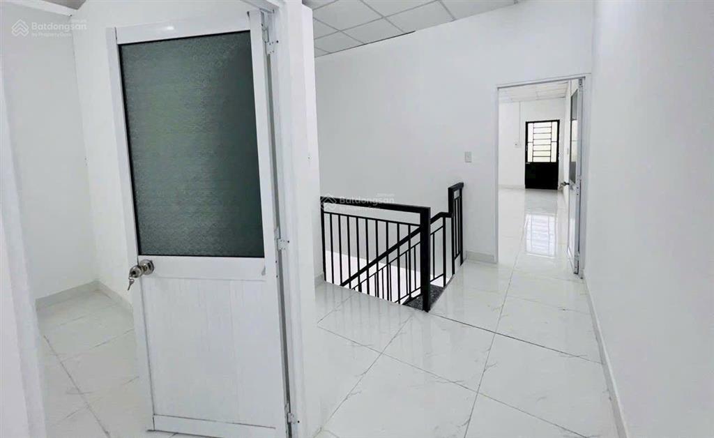 Nhà 1 lầu 4pn 4.4*22m 96.7m² vuông vức kqh hxh gần đs 2 6.1 tỷ