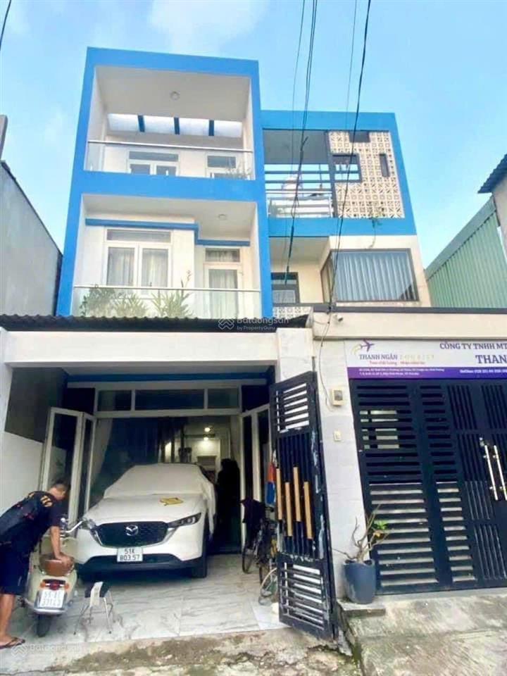 Bán nhanh đi định cư nhà hxt 3 tầng 4*17.5 ql13, chợ đầu mối. 78m2 6.3tỷ tl