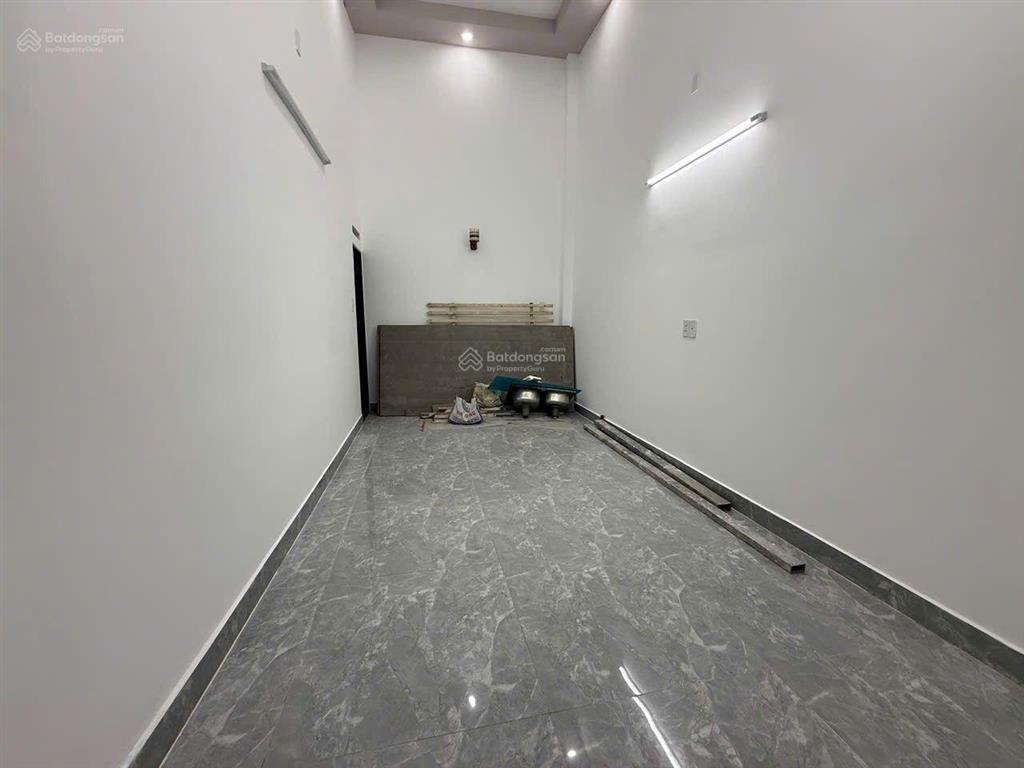Nhà mới 3 tầng 50.3m2 ngang 8.3m hẻm bagac phạm văn đồng, thủ đức cũ. giá 3.8 tỷ
