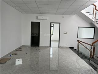 Nhà 7*14m 3 lầu. sử dụng 400m2 các tầng trống suốt+ 1 phòng ngủ chợ đầu mối, bình chiểu