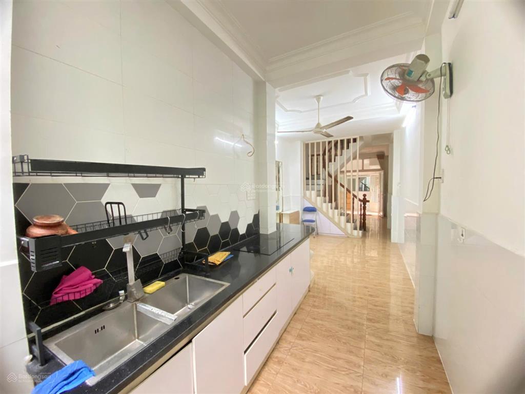 Chính chủ bán nhà riêng tại đường phan xích long pn, 6,8 tỷ, 4pn, 3wc, 1 trệt 2 lầu 1 sân thượng