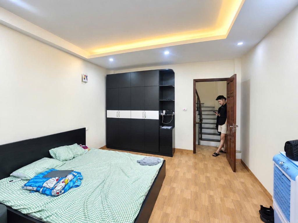 Bán nhà Vân Canh, giáp Xuân Phương, sẵn nội thất mới, 5 tầng giá 5.4 tỷ