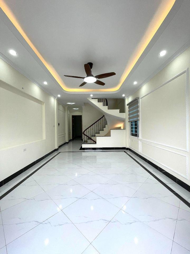 nhà trung tâm xã Sơn Đồng, Hà Nội, 200m ra vành đai 4, 46M2, 4 Tầng, có 4 phòng ngủ khép kín, 5 wc