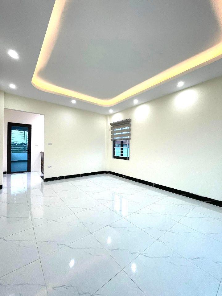 nhà trung tâm xã Sơn Đồng, Hà Nội, 200m ra vành đai 4, 46M2, 4 Tầng, có 4 phòng ngủ khép kín, 5 wc