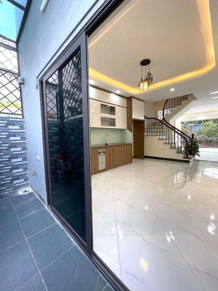 nhà trung tâm xã Sơn Đồng, Hà Nội, 200m ra vành đai 4, 46M2, 4 Tầng, có 4 phòng ngủ khép kín, 5 wc