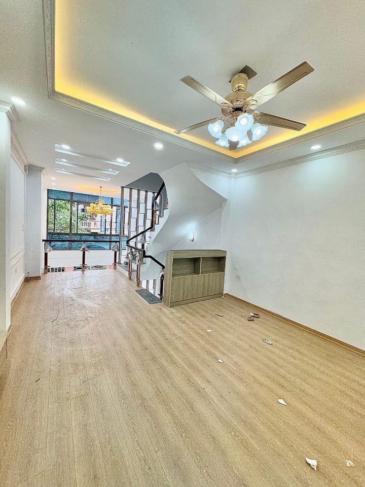Bán nhà An Khánh, Hà Nội, Nhà Mới, Gara ô tô đỗ, kinh doanh nhỏ 38M 5 Tầng 5.6 tỷ