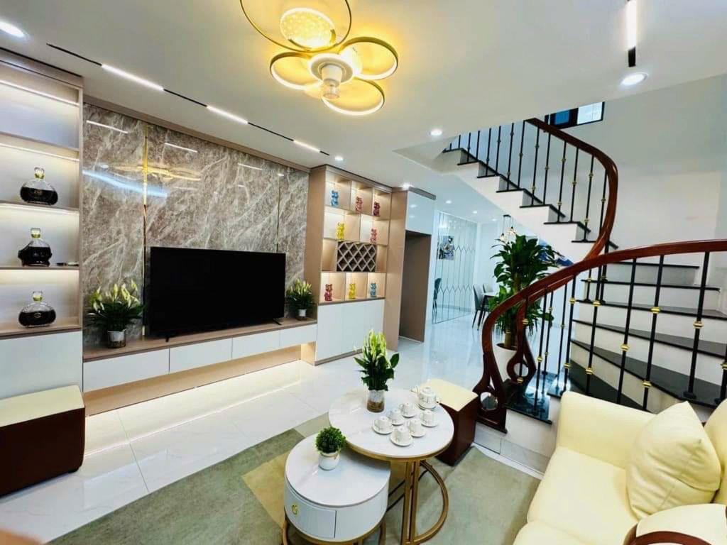 Chính Chủ chuyển công tác Bán Nhà Phú Đô, Nhà Mới, Nội Thất Đẹp, Ngõ Rộng 40M 6.5 tỷ