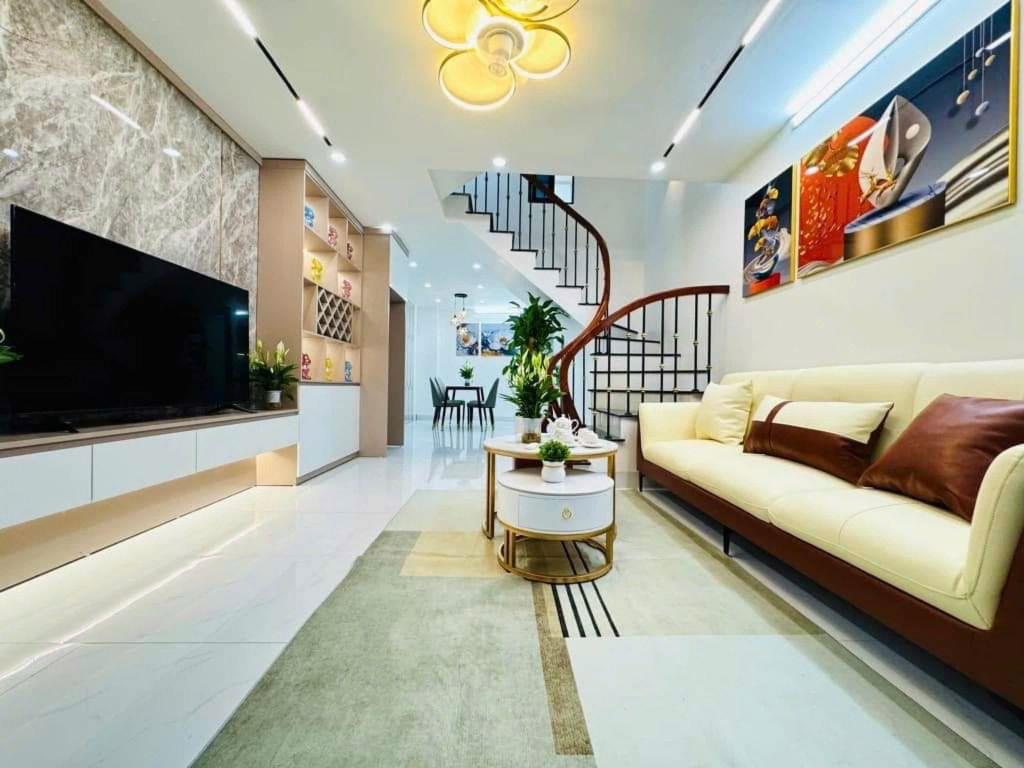 Chính Chủ chuyển công tác Bán Nhà Phú Đô, Nhà Mới, Nội Thất Đẹp, Ngõ Rộng 40M 6.5 tỷ