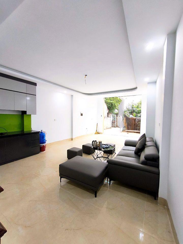 Bán nhà xã Sơn Đồng, Hà Nội 42M 5 Tầng, kinh doanh, ô tô qua nhà, thiết kế phong cách Châu âu, vành đai 4
