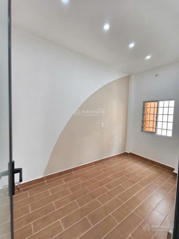 Bán gấp nhà 1 trệt 1 lầu, nguyễn văn bứa, 820 triệu giấy tờ đầy đủ chính chủ