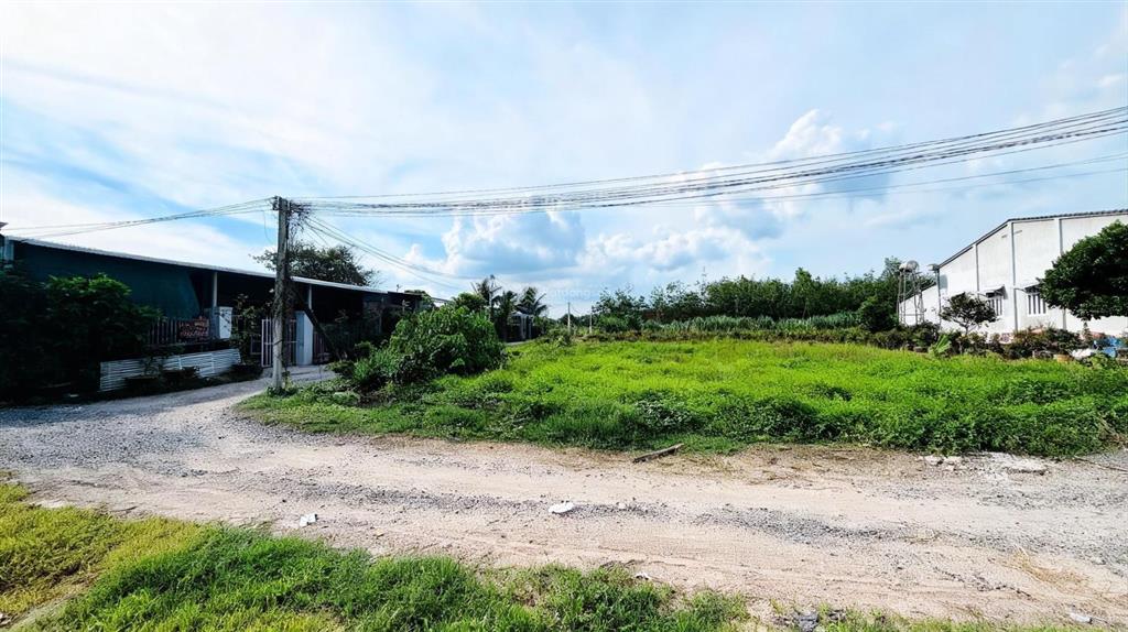 Đất góc 2 mặt tiền 299tr liền kề kcn thạnh đức và kcn hiệp thạnh sổ riêng