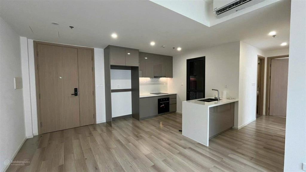 Chính chủ bán căn hộ 4tỷ680  2pn  74 m2  căn góc có sổ  masteri center point (vinhomes quận 9)