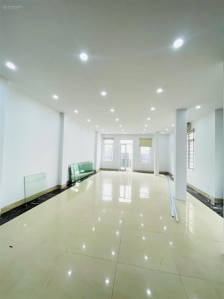 Chính chủ cho thuê văn phòng lô góc 2 mặt tiền phạm tuấn tài 75m² giá 16tr