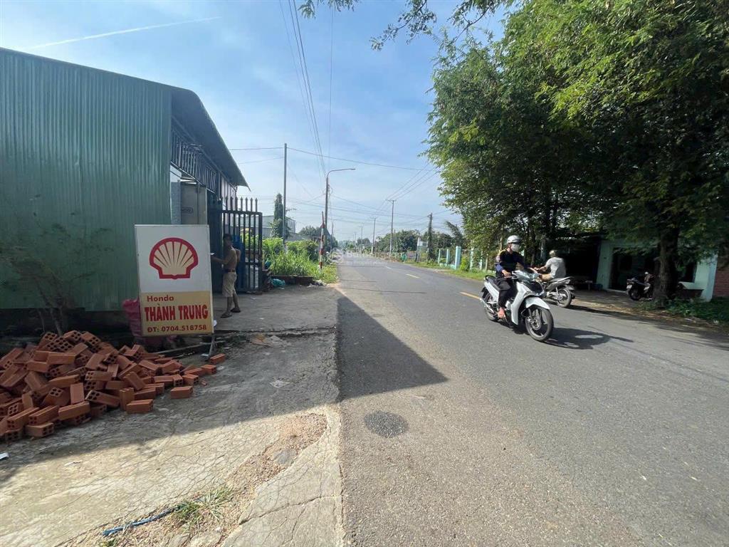 Cần bán gấp lô đất mặt tiền đường kinh doanh hương lộ 8 thuộc long phước tp bà rịa