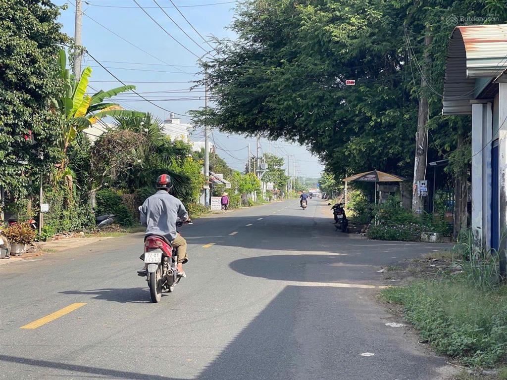 Cần bán gấp lô đất mặt tiền đường kinh doanh hương lộ 8 thuộc long phước tp bà rịa
