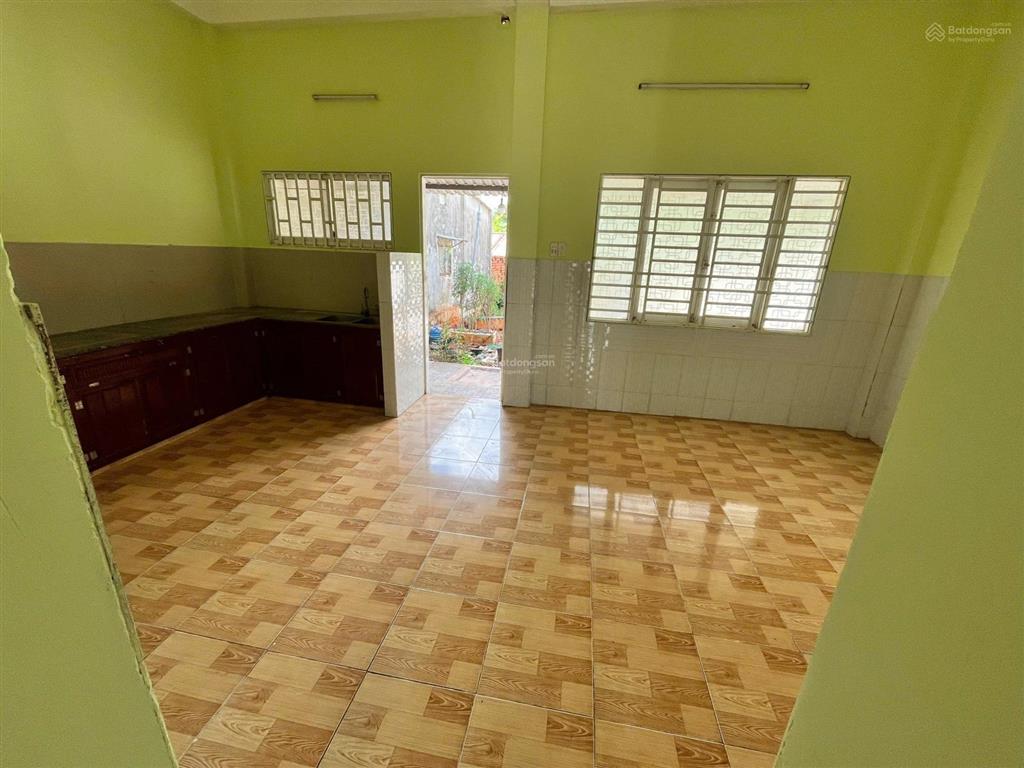 Vị trí kinh doanh buôn bán cực tốt mặt tiền tỉnh lộ 52 kế bên chợ hoà long, phường tam long,