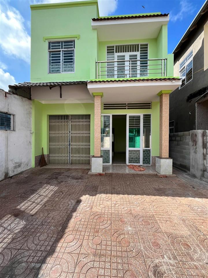 Vị trí kinh doanh buôn bán cực tốt mặt tiền tỉnh lộ 52 kế bên chợ hoà long, phường tam long,