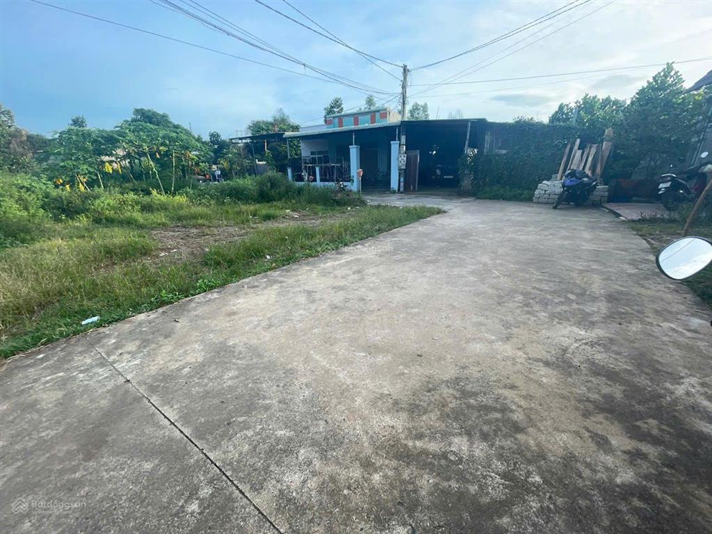 Chủ gửi bán lô đất đẹp đường bê tông 6m  gần đường 46b, hòa long