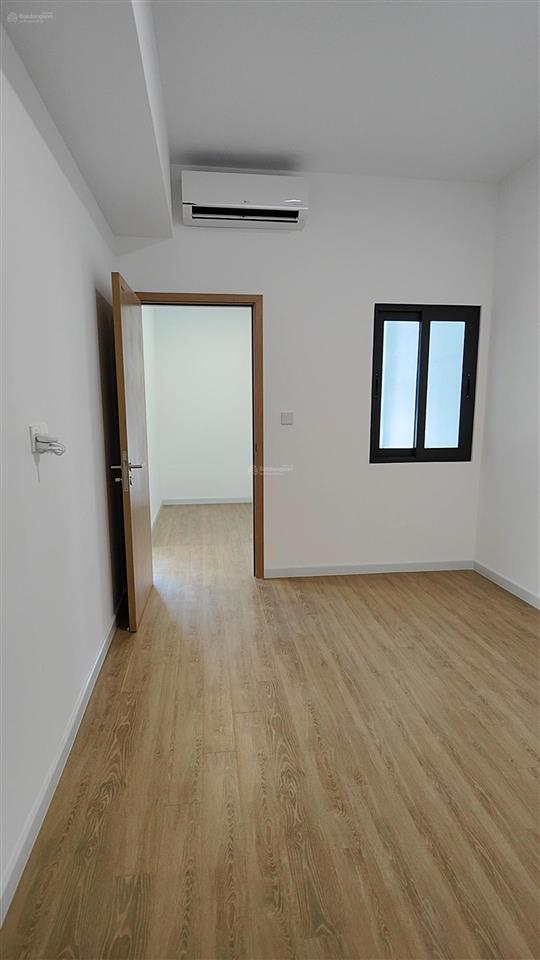 Bán nhanh căn hộ giá tốt 2pn1wc hướng đông nam, giá 2,149 tỷ ngay ngã tư phạm v đồng