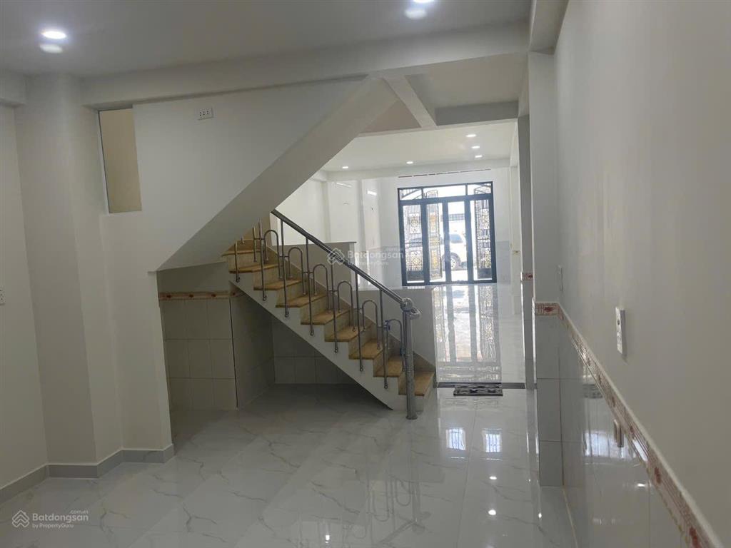 Chính chủ bán nhà hẻm xe tải tránh 879 hương lộ 2  đậu 2 ô tô trong nhà