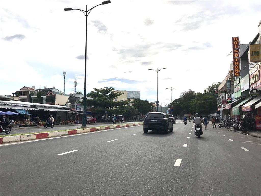 Bán gấp đất mặt tiền đường 379, tăng nhơn phú a. cách lê văn việt 300m. giá 7,85 tỷ/100m²