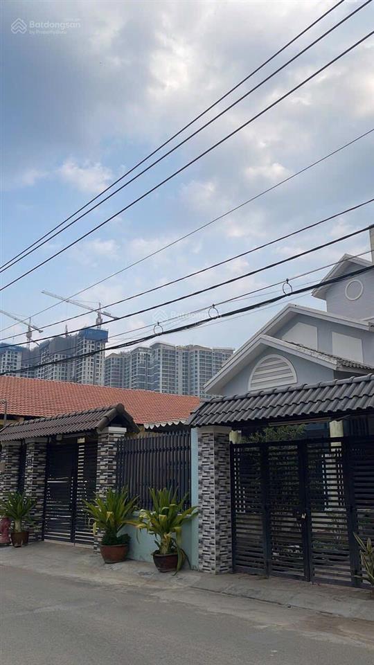 Bán gấp đất mặt tiền ngay vinhomes grand park. giá chỉ 4.35 tỷ