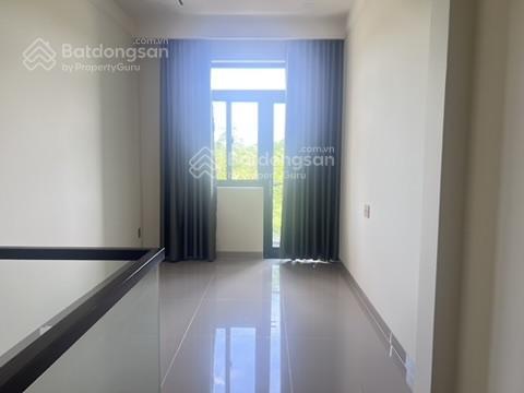 Cần cho thuê lầu 1 căn shophouse villas mặt tiền 7m, 3pn ngay cạnh khu công nghiệp vsip2a