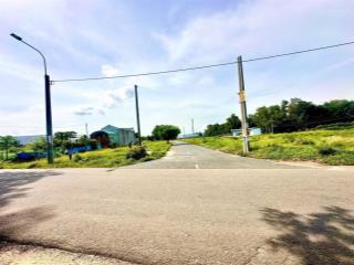 Bán nền full thổ cư mặt tiền đường nhựa giá 980 triệu trọn sổ ngay cổng khu công nghiệp long đức